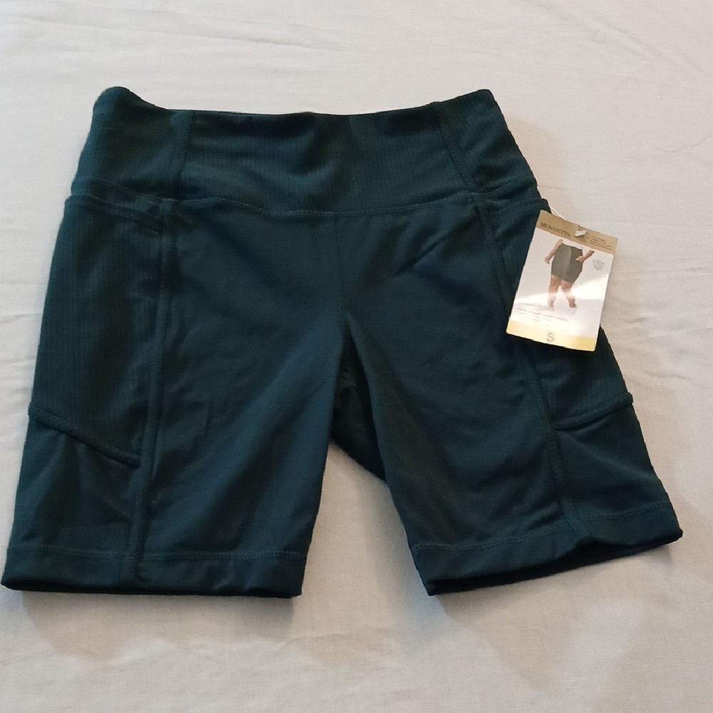 Mondetta Women's Forest Green Bike Shorts